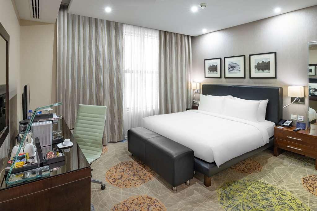 होटल Radisson Blu Plaza 4*