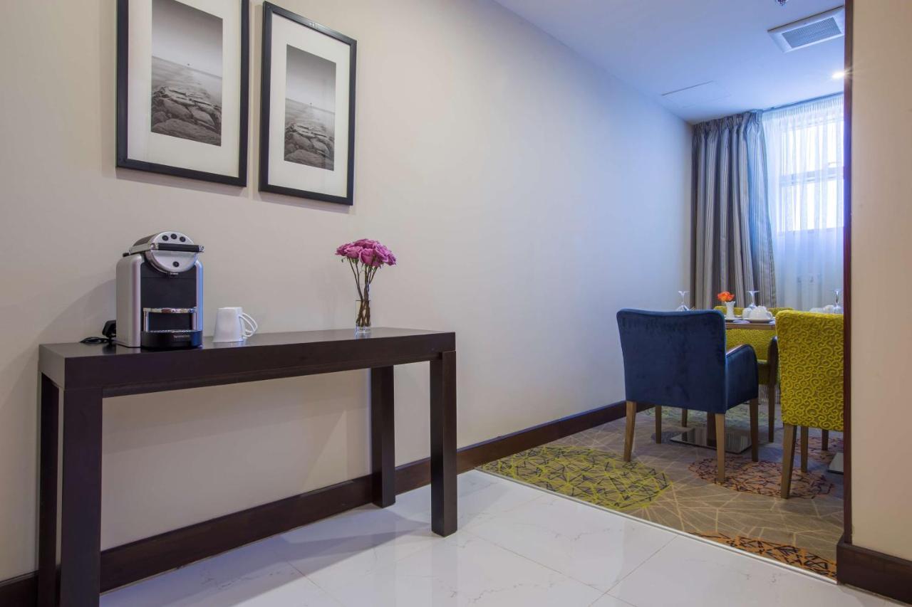 Radisson Blu Plaza होटल